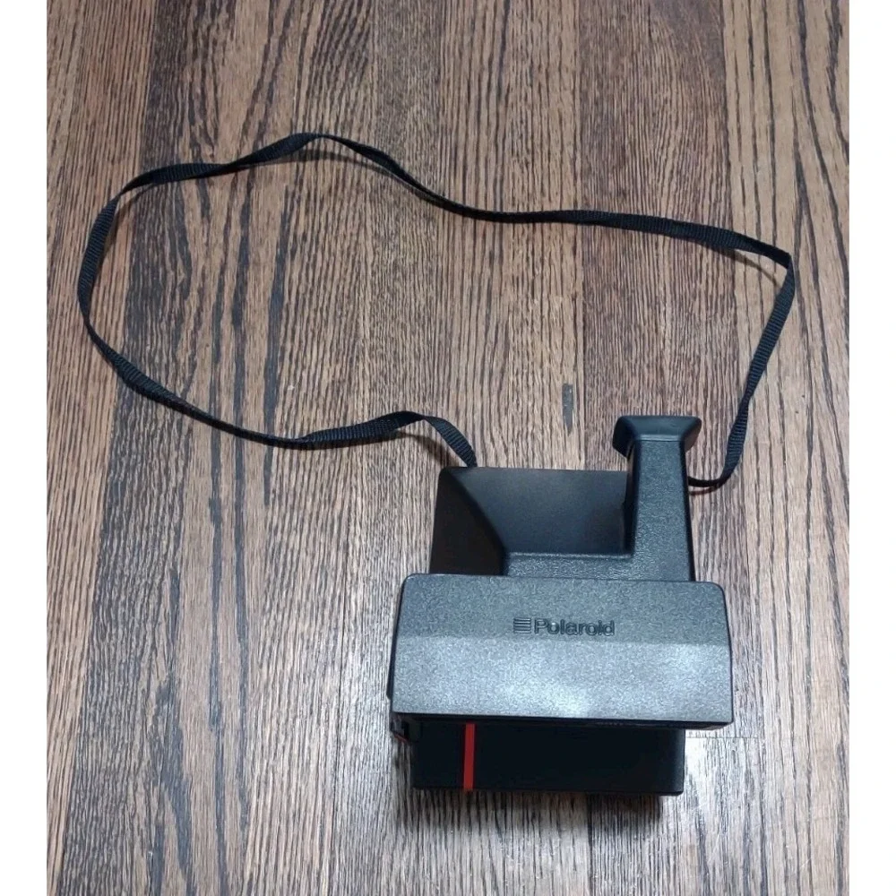 Vintage Polaroid OneStep Flash 600 Instant Film Camera Black w/Strap (UK Made)